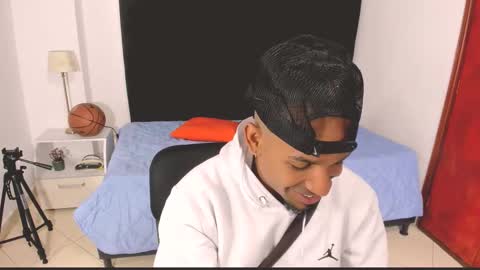       online show from October 11, 12:32 am