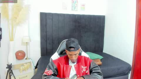       online show from December 14, 11:20 pm