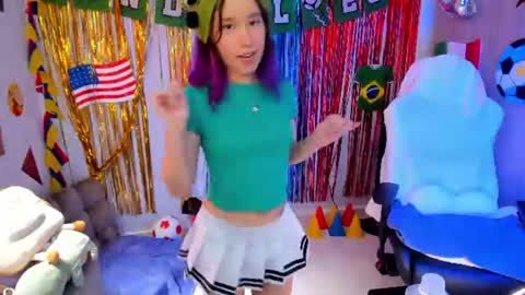 Snapshot of anto_sweet18 chatting on July 8, 5:39 pm My birthday is on december 2nd surprise me with a gift from my amazonlist online show from July 8, 5:39 pm