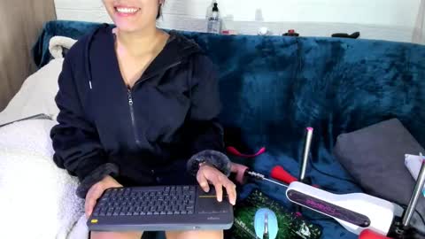 Anto online show from February 10, 11:04 am