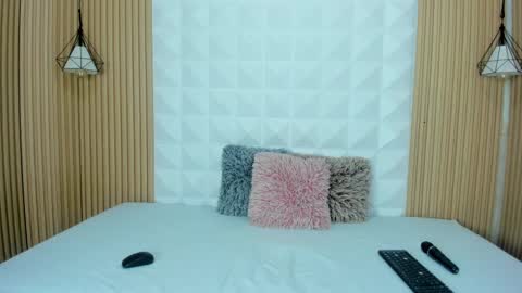 Snapshot of antonella00_ chatting on September 16, 4:08 pm Antonella online show from September 16, 4:08 pm