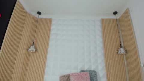 Snapshot of antonella00_ chatting on November 5, 5:24 pm Antonella online show from November 5, 5:24 pm