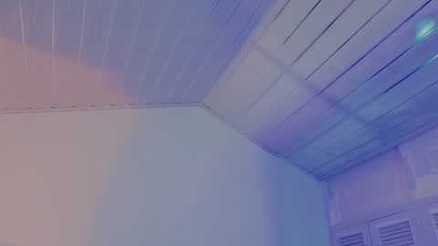 Snapshot of antonella_1998_ chatting on July 1, 1:45 pm Antonella online show from July 1, 1:45 pm