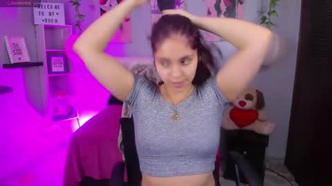    online show from November 18, 12:53 pm