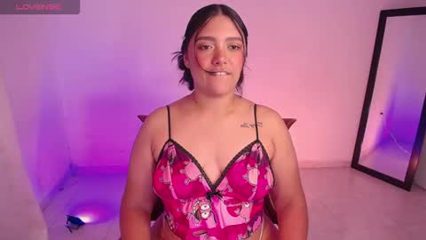 Snapshot of antonella_hot_x chatting on October 28, 12:14 am Antonella online show from October 28, 12:14 am