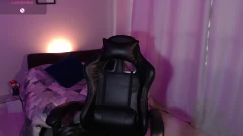 Snapshot of antonella_miller19 chatting on July 15, 2:22 pm Antonella online show from July 15, 2:22 pm