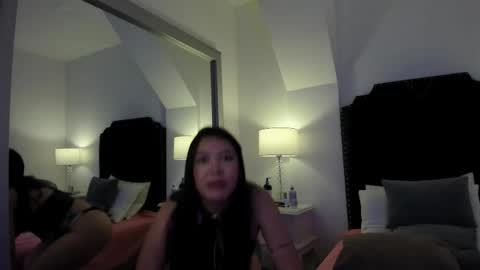 Snapshot of antonella_rouse1 chatting on February 16, 11:28 am Antonella online show from February 16, 11:28 am