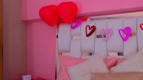 Snapshot of antonellaa_hanks chatting on February 21, 4:26 pm online show from February 21, 4:26 pm