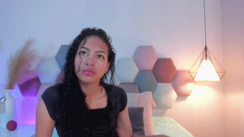 Snapshot of antonellahall_ chatting on February 17, 12:16 pm AntonellaHall online show from February 17, 12:16 pm