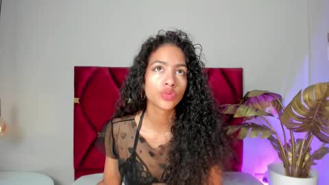 Snapshot of antonellahall_ chatting on September 30, 12:10 pm AntonellaHall online show from September 30, 12:10 pm