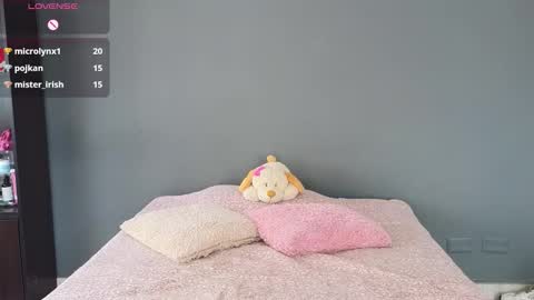 Snapshot of antonellarossii_ chatting on November 30, 3:16 pm Antonella online show from November 30, 3:16 pm