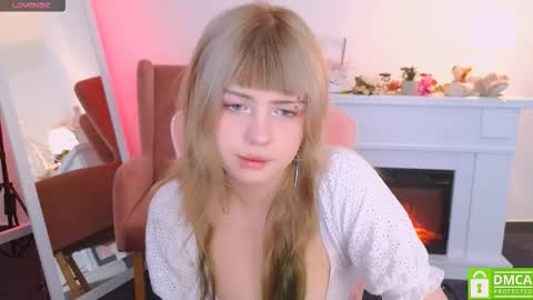 antonia_ferrero online show from September 26, 7:01 am
