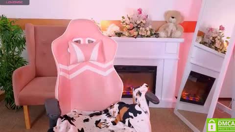 antonia_ferrero online show from December 14, 7:58 am