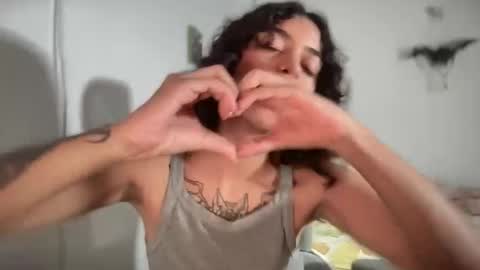 Snapshot of antoniabloom chatting on February 12, 3:45 am Antonia online show from February 12, 3:45 am