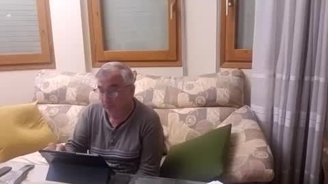 Snapshot of antonio2605 chatting on October 24, 7:32 pm Antonio online show from October 24, 7:32 pm