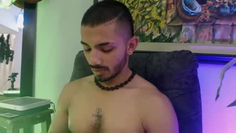 Hadez online show from February 8, 1:22 pm
