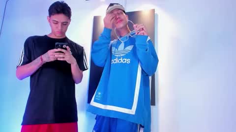 brendan and stiiven online show from November 19, 12:10 am