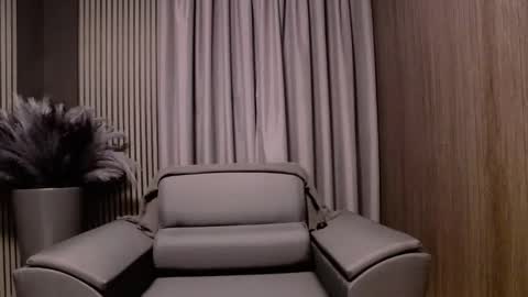 HI My name is Antonio online show from December 2, 7:42 pm