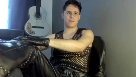 antonnello_ online show from December 16, 3:39 pm