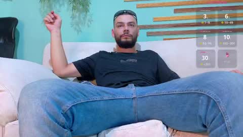 Snapshot of antony_bigdick_ chatting on May 12, 7:22 pm Juan Camilo online show from May 12, 7:22 pm