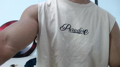 Snapshot of antonywebb94 chatting on April 1, 6:47 am Instagram miguelangel1802 online show from April 1, 6:47 am