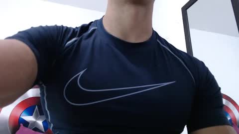 Snapshot of antonywebb94 chatting on April 2, 1:47 am Instagram miguelangel1802 online show from April 2, 1:47 am