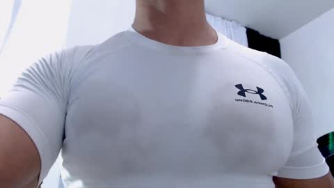 Snapshot of antonywebb94 chatting on April 10, 5:12 am Instagram miguelangel1802 online show from April 10, 5:12 am