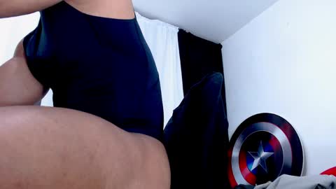 Snapshot of antonywebb94 chatting on April 16, 3:07 am Instagram miguelangel1802 online show from April 16, 3:07 am