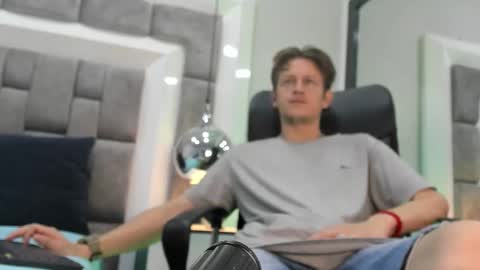 Anthony King online show from October 8, 8:28 pm