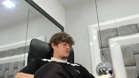 Anthony King online show from October 12, 7:57 pm