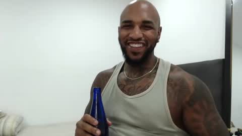 antwanblack11 online show from February 25, 12:03 am