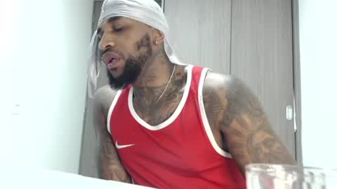 antwanblack11 online show from November 13, 11:58 pm