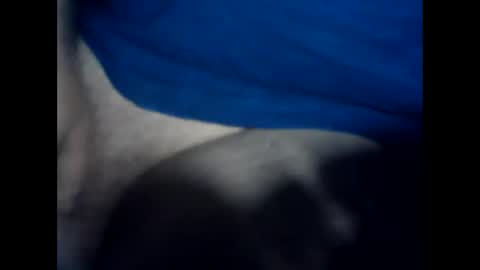 Snapshot of antxon12 chatting on December 3, 1:35 am antxon12 online show from December 3, 1:35 am