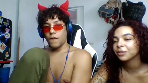 AnuarDHM online show from November 6, 5:47 pm