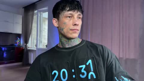 Tom online show from March 4, 5:57 am