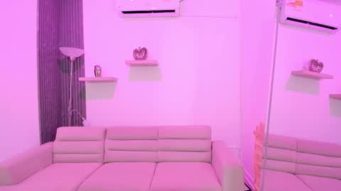 Ana online show from November 3, 5:36 pm