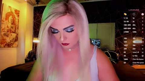 MissSophiaSpecter online show from September 17, 1:46 pm