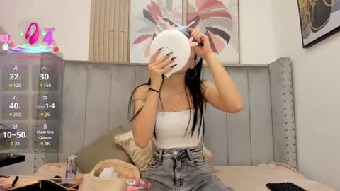 anya_belth online show from September 25, 3:49 pm