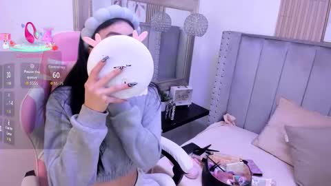 anya_belth online show from October 11, 1:09 pm