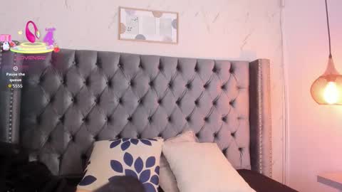 anya_belth online show from February 13, 7:54 pm