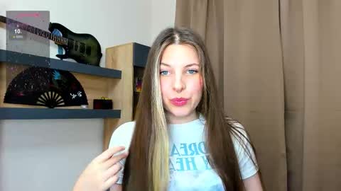 Anya online show from October 5, 5:44 pm