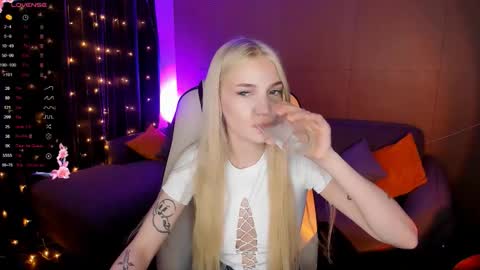 Anya online show from October 13, 2:11 am