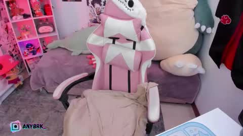 Any online show from November 4, 11:42 am