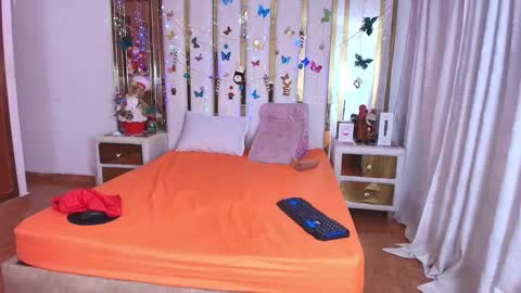 Anyela  online show from December 20, 3:02 am