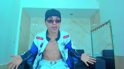 Snapshot of anyelo_sexyhot chatting on September 26, 1:04 pm anyelo_sexyhot online show from September 26, 1:04 pm