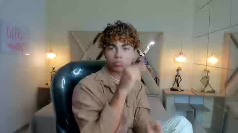 anyelotwink online show from March 16, 8:35 pm