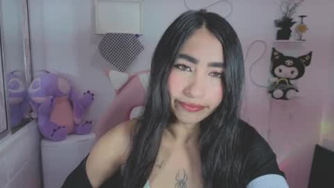 anyeluz_z online show from April 23, 5:26 pm