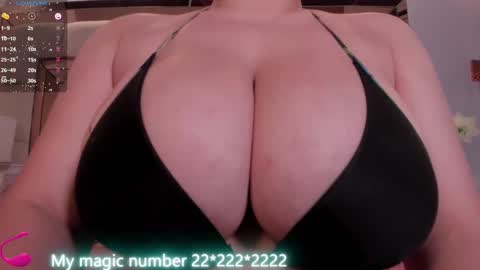 Anyi online show from October 2, 10:06 pm