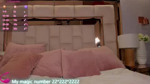 Anyi online show from December 15, 4:17 am