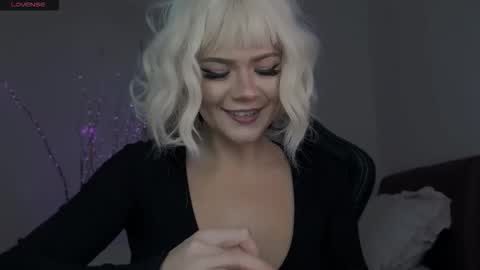 Snapshot of anykitty chatting on November 27, 11:23 am Anykitty online show from November 27, 11:23 am